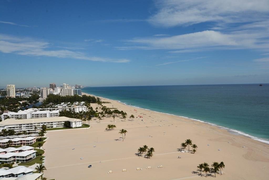 Point of Americas II - Residential