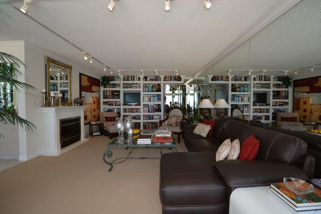 Point of Americas II - Residential