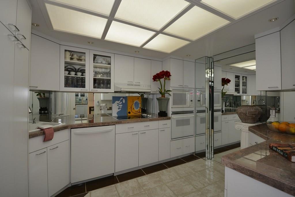 Point of Americas II - Residential