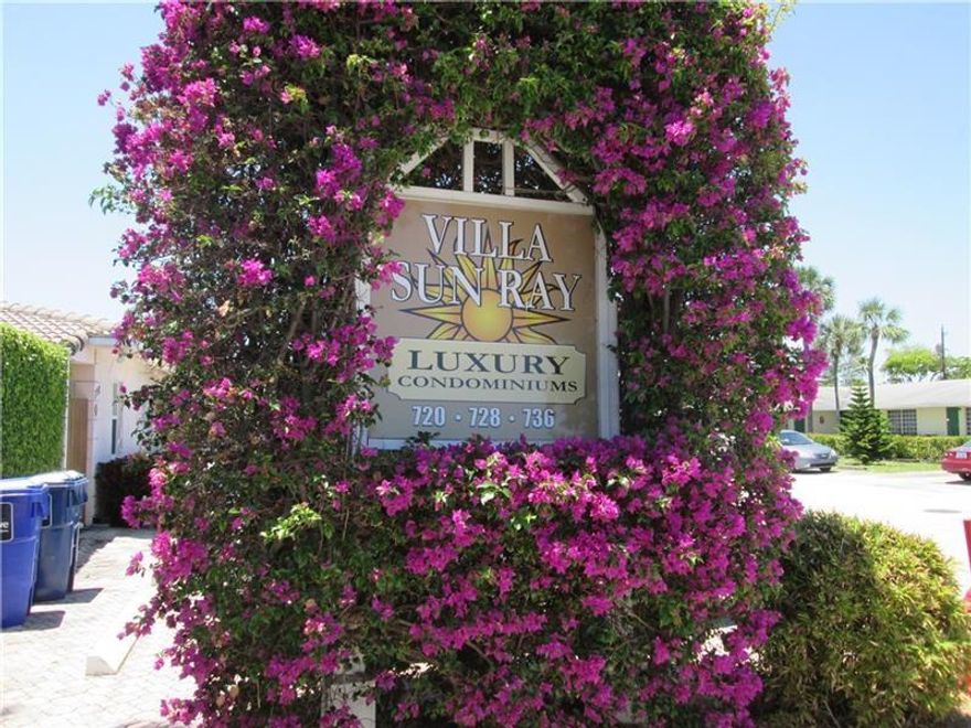 ABSOLUTELY GORGEOUS PRIVATE, GATED COMPLEX--RESORT LIKE POOL & GROUNDS!!! THE BEST IN THE AREA. ADORABLE, CLEAN ONE BEDROOM WITH REAR PRIVATE FENCED YARD--LIKE YOUR OWN HOUSE. MARBLE FLOORS & BATH, GRANITE KITCHEN,  NICE LAUNDRY ON PREMISE. CLOSE TO ALL WILTON MANORS HAS TO OFFER. NO SMOKERS, PETS CONSIDERED. SEE BROKER REMARKS & SHOW ASSIST FOR OFFER INSTRUCTIONS. HURRY!