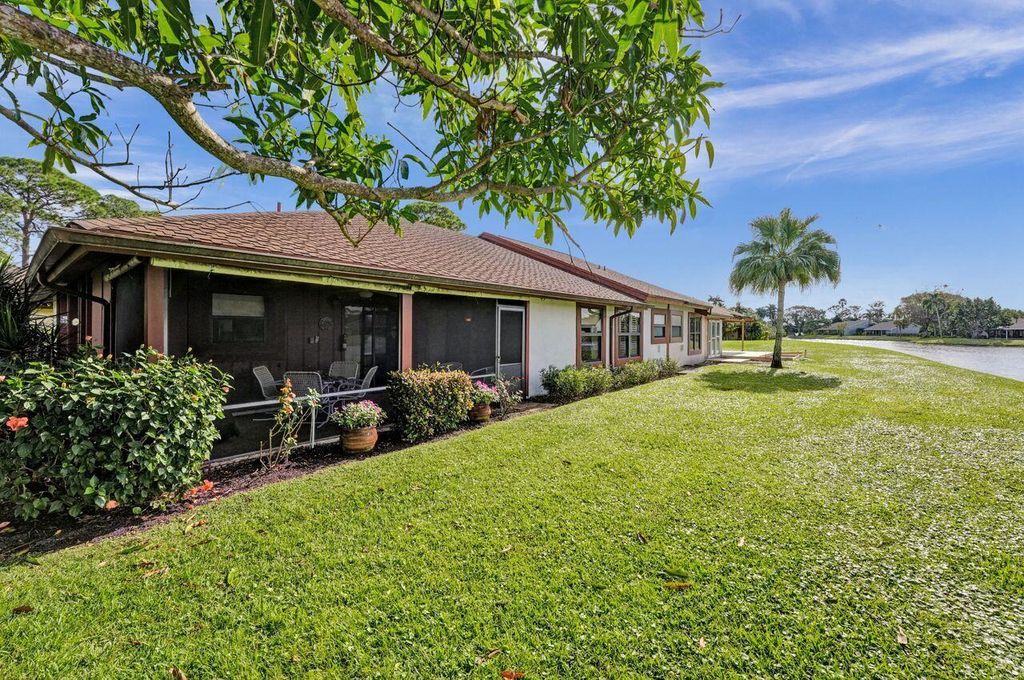 Photo of 13375 Crosspointe Drive, West Palm Beach, FL 33418 (MLS # R10942265)