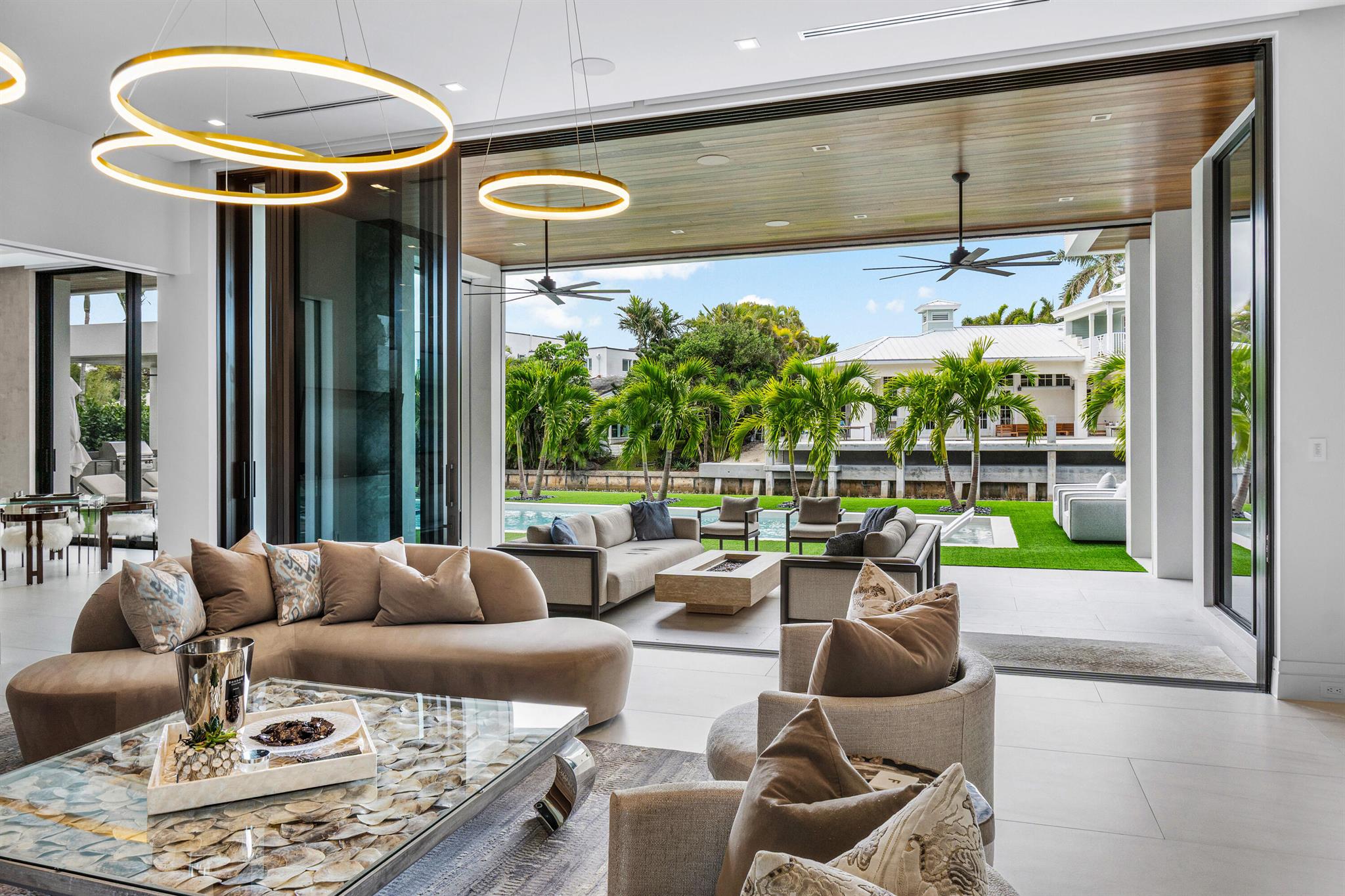 SUN AND SURF - Residential