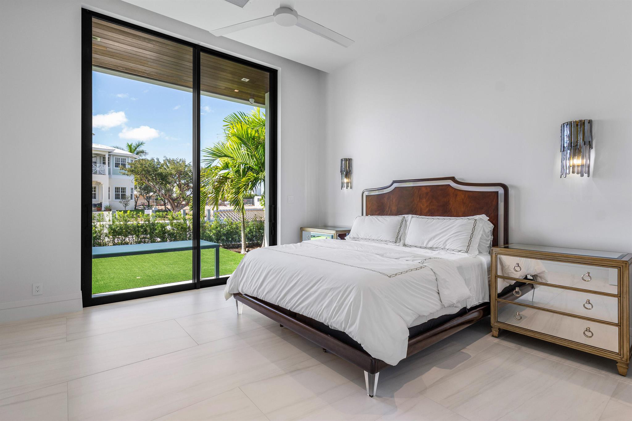 SUN AND SURF - Residential