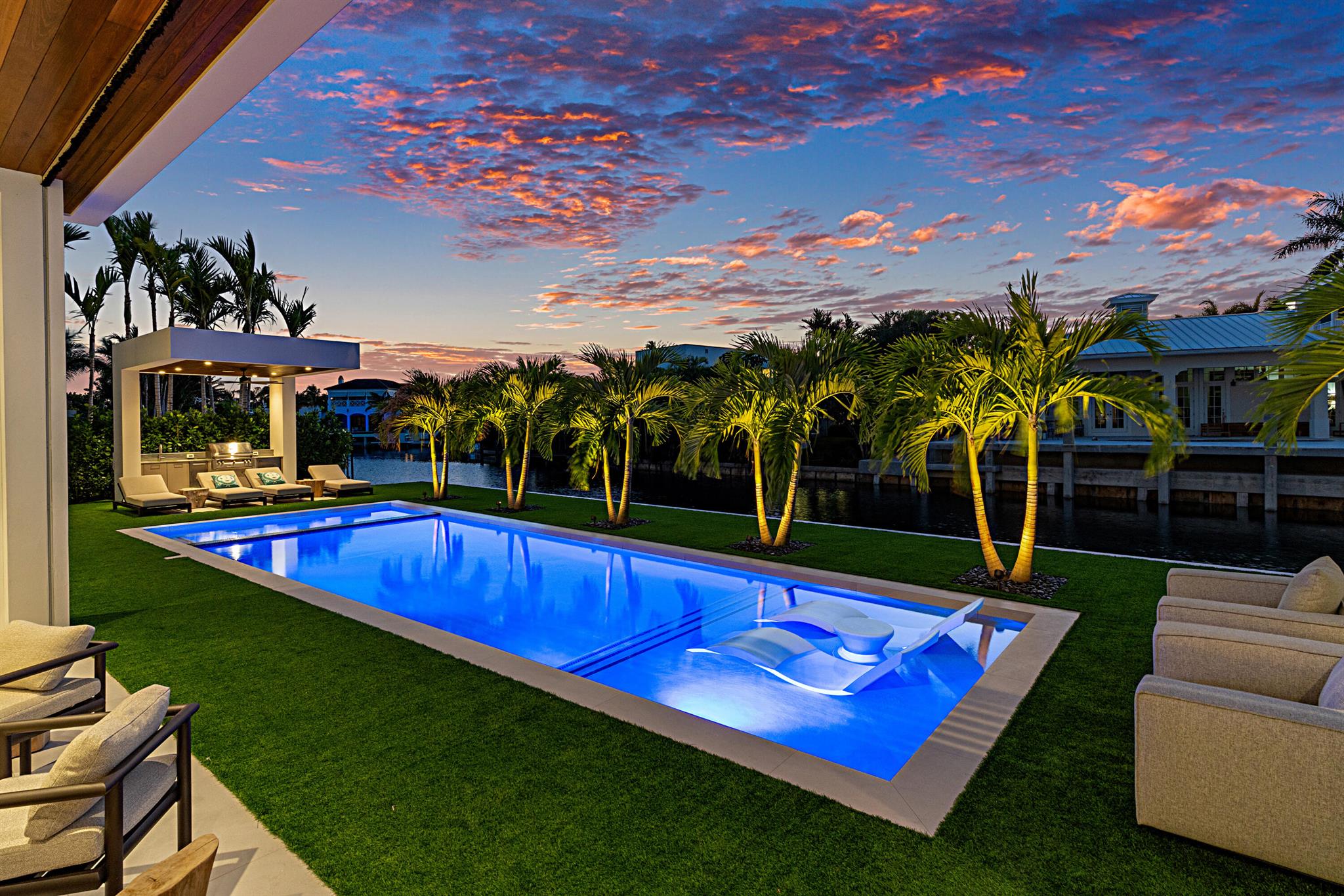 SUN AND SURF - Residential