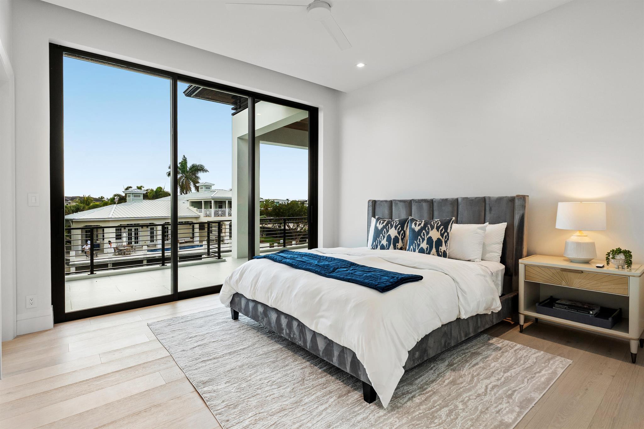 SUN AND SURF - Residential