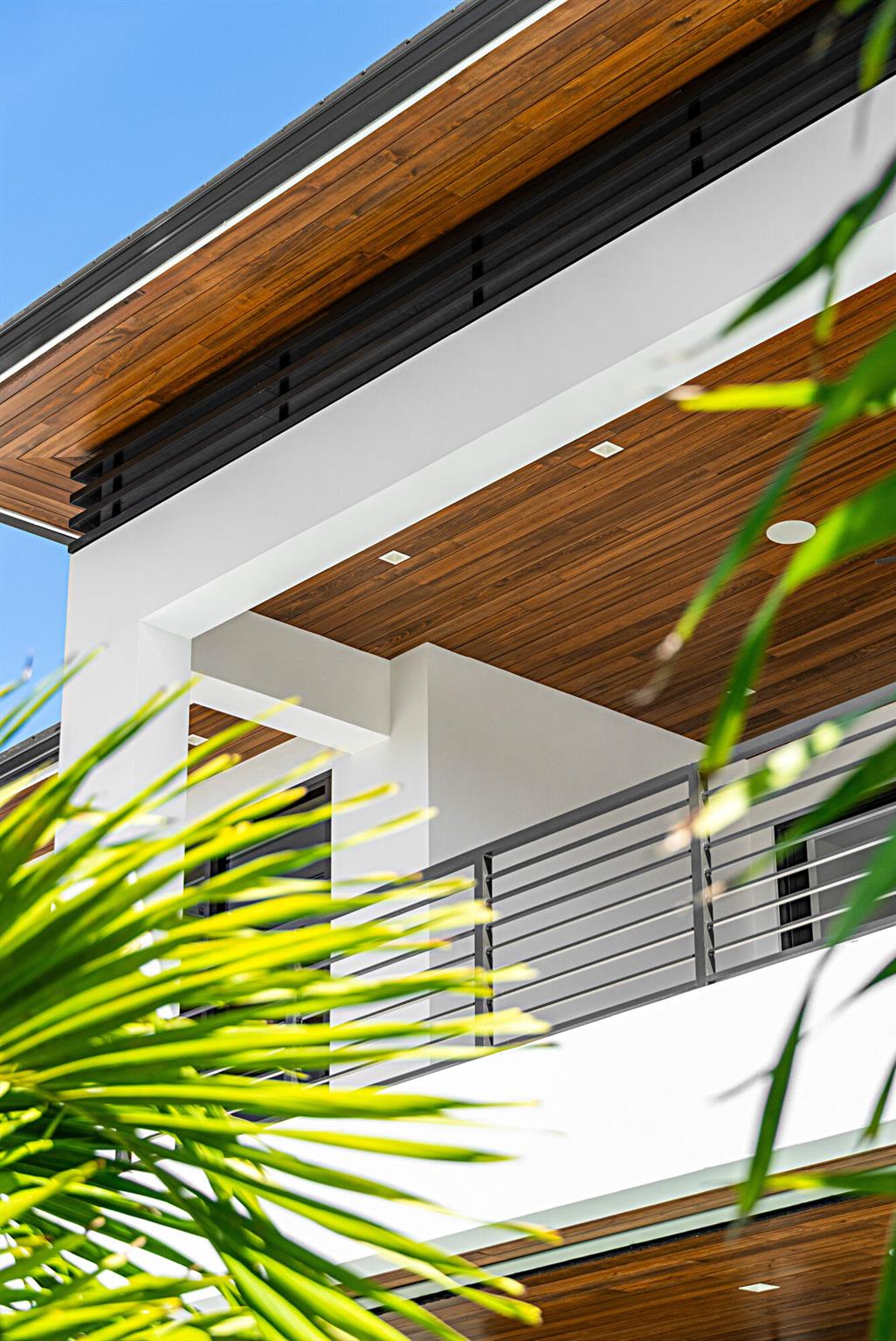 SUN AND SURF - Residential