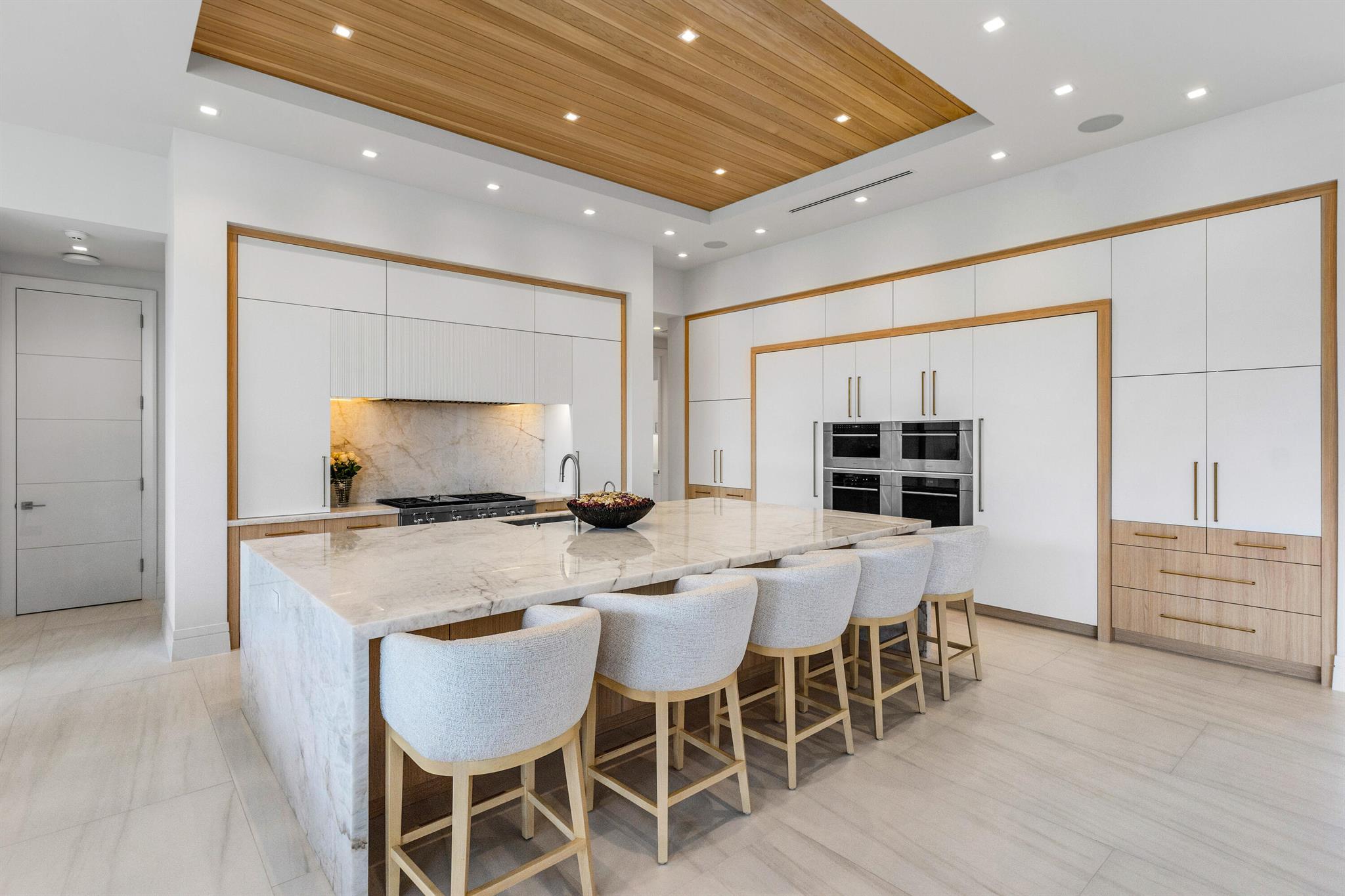 SUN AND SURF - Residential