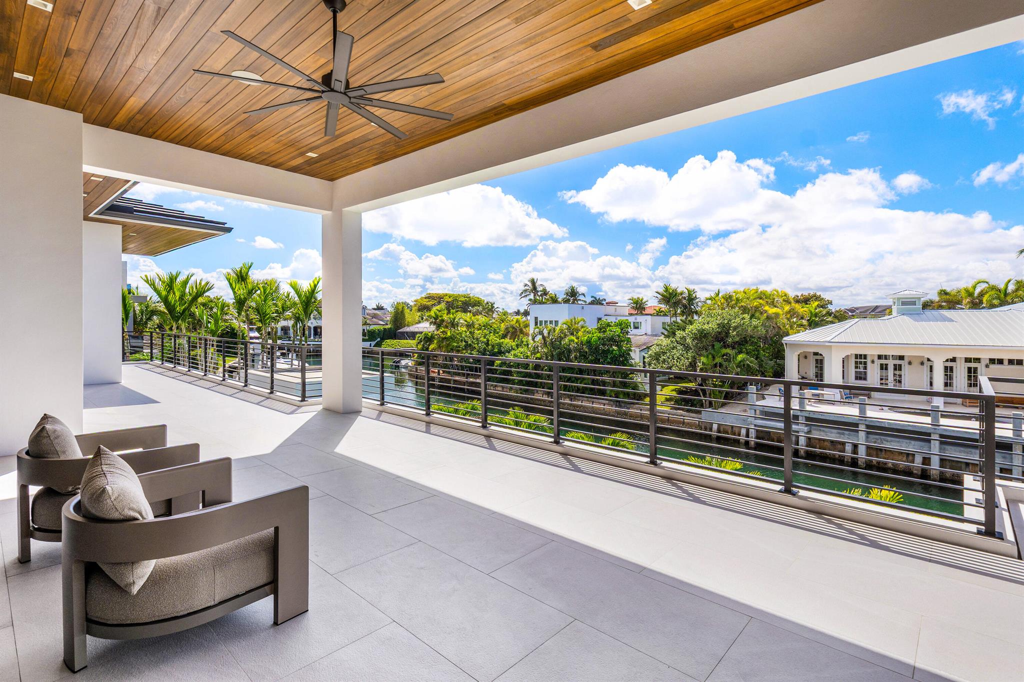 SUN AND SURF - Residential