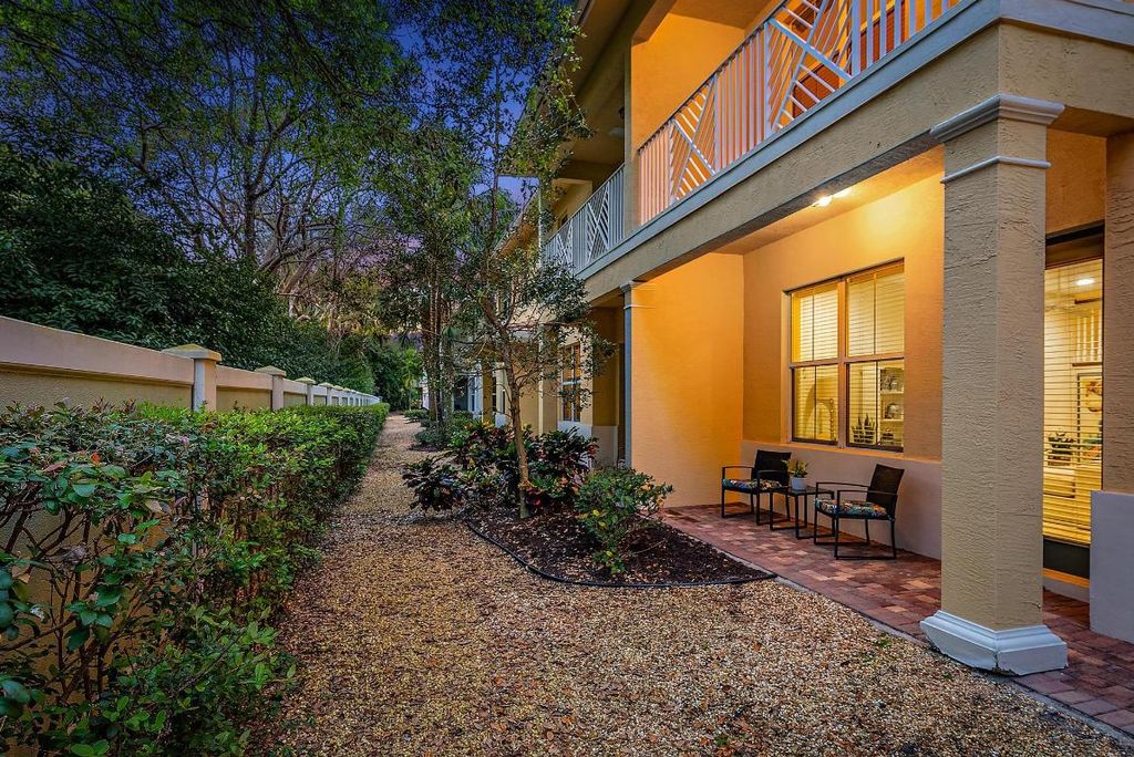 Photo of 5238 Cambridge Court, Palm Beach Gardens, FL 33418 (MLS # R10969497)