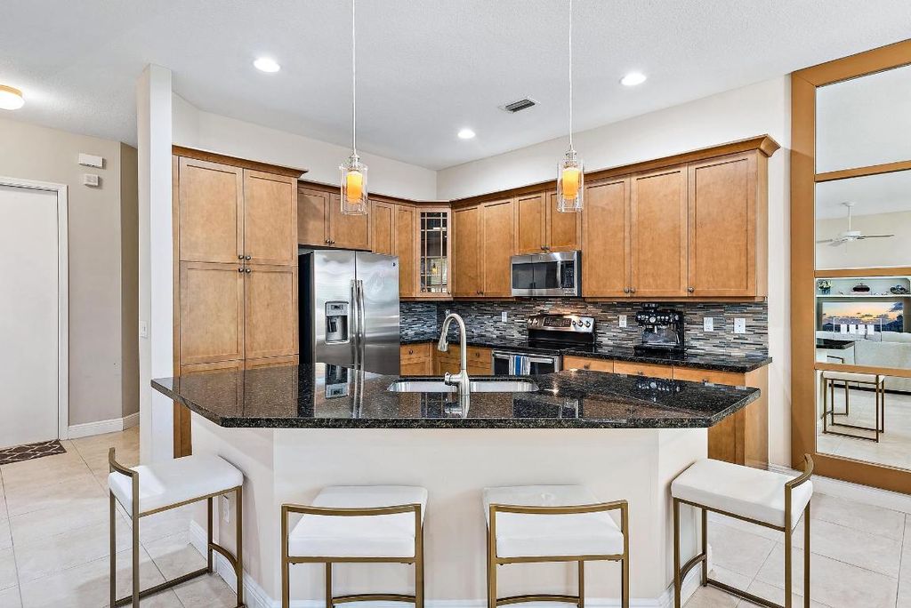 Photo of 5238 Cambridge Court, Palm Beach Gardens, FL 33418 (MLS # R10969497)