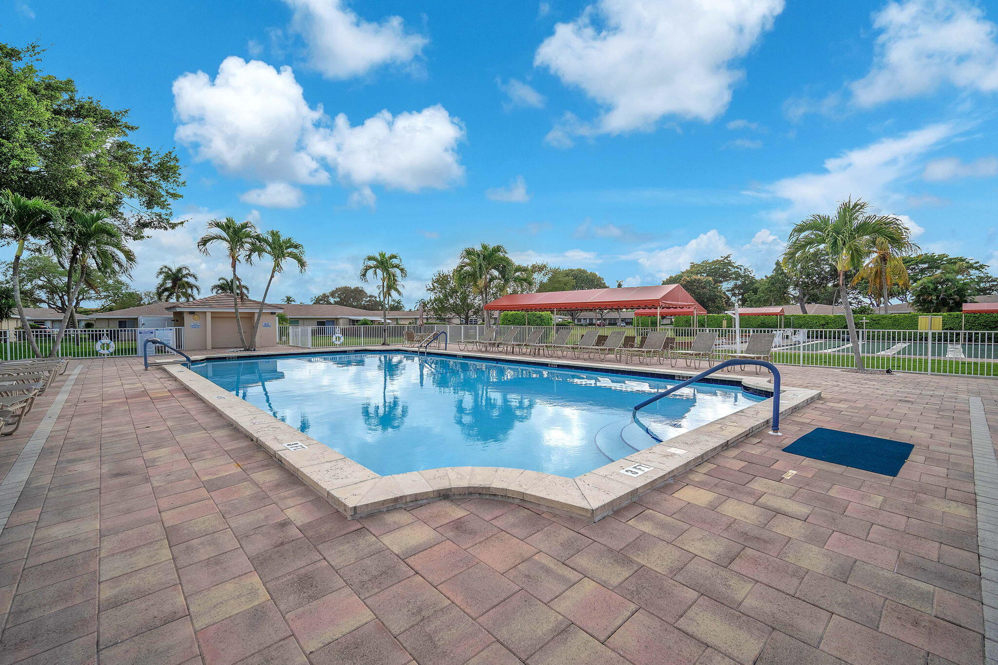 BOCA LAKES CONDO - Residential