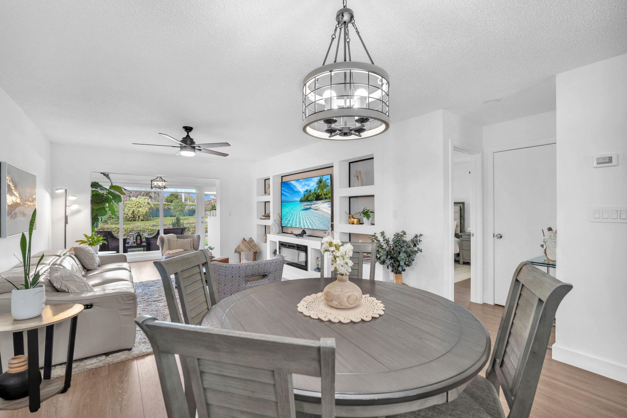 BOCA LAKES CONDO - Residential