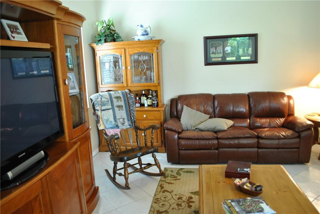 PARKWOOD - Residential Lease