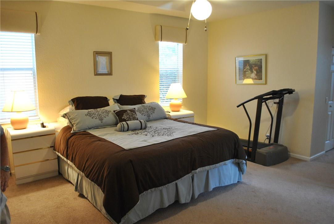 PARKWOOD - Residential Lease