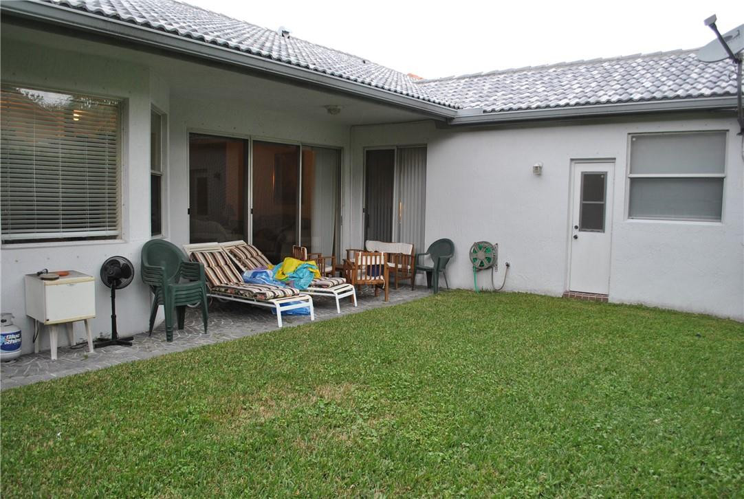 PARKWOOD - Residential Lease