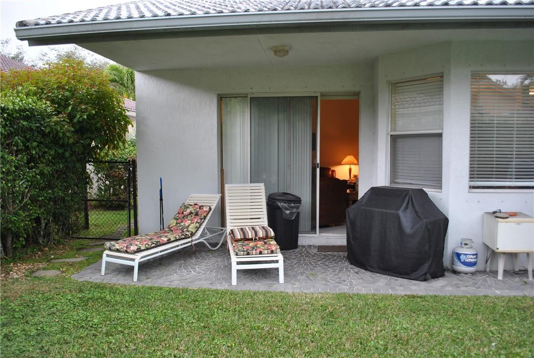 PARKWOOD - Residential Lease