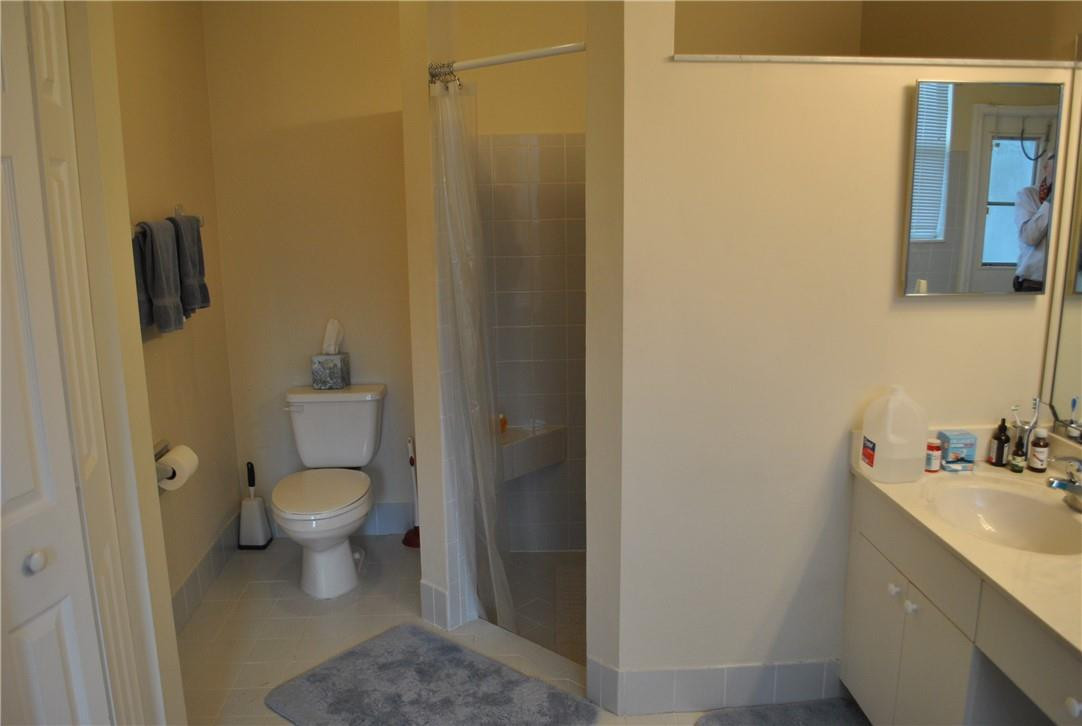 PARKWOOD - Residential Lease