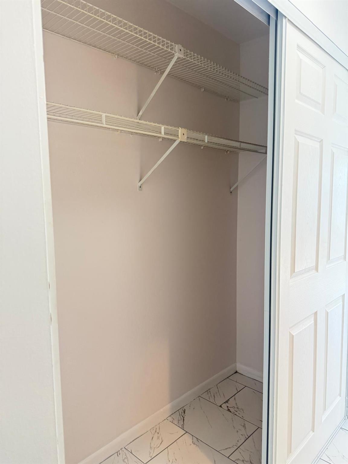 FOREST HILL VILLAS GARDEN - Residential Lease