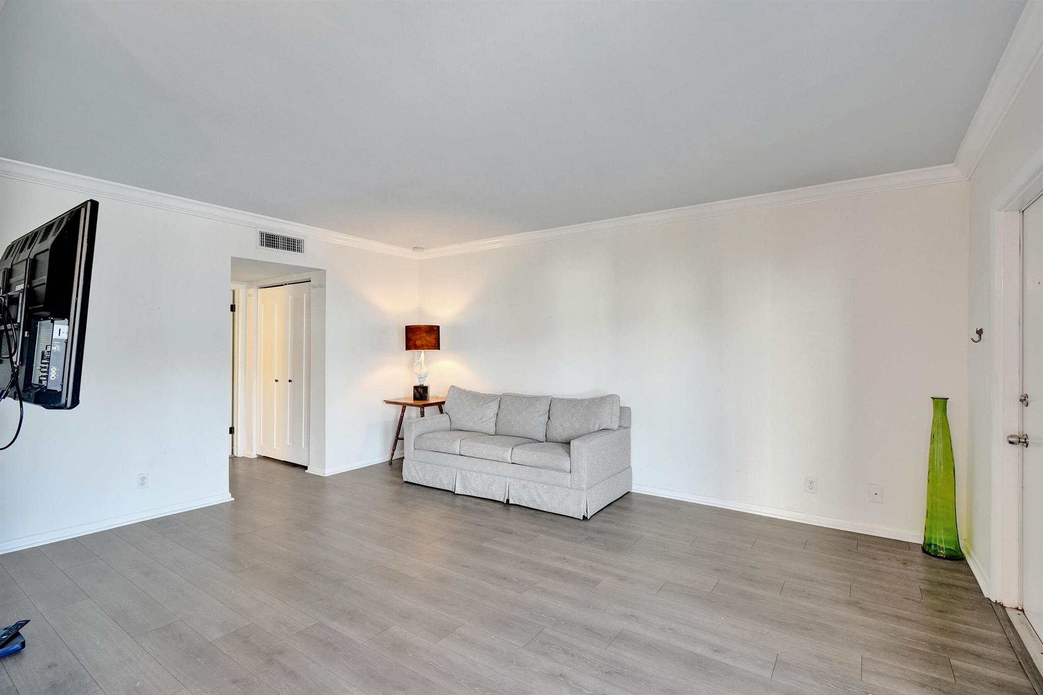 PALM BEACH VILLAS CONDO - Residential