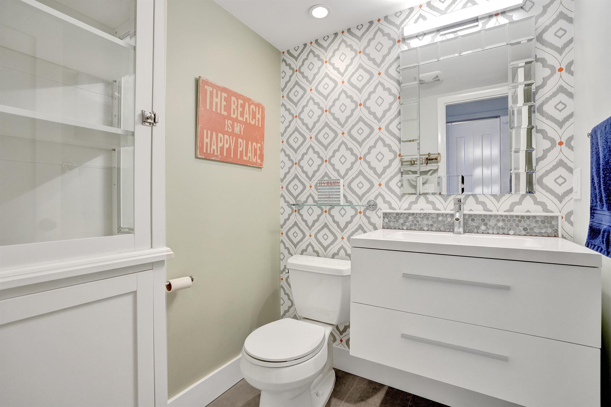 PALM BEACH VILLAS CONDO - Residential