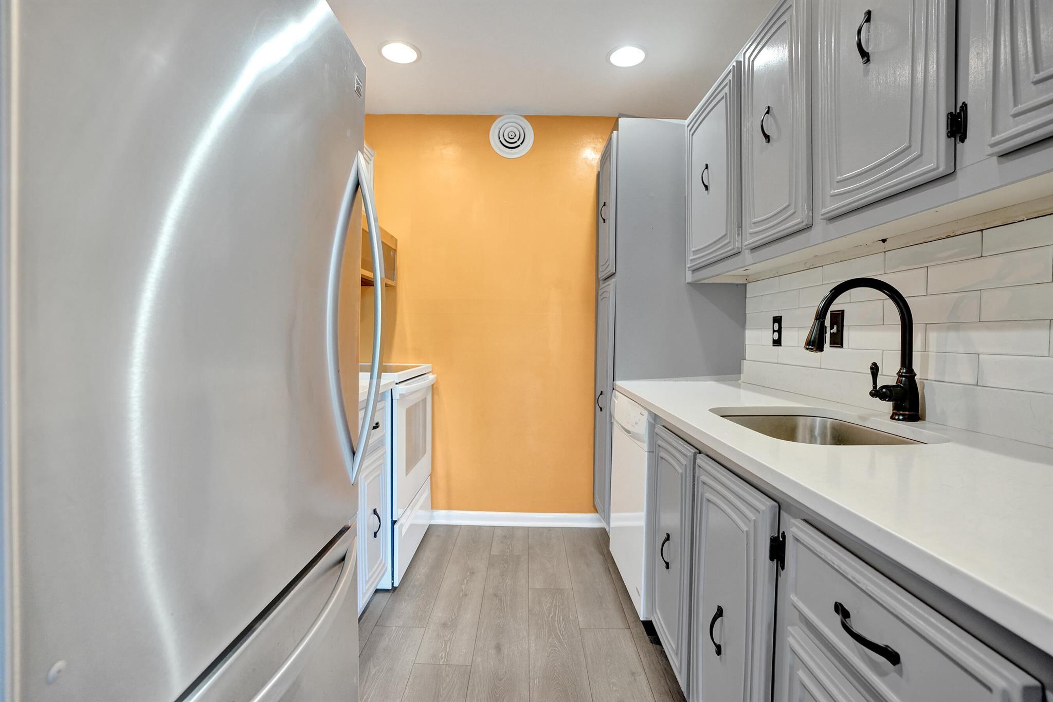PALM BEACH VILLAS CONDO - Residential