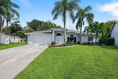 264 MALIBU Circle Greenacres FL 33413