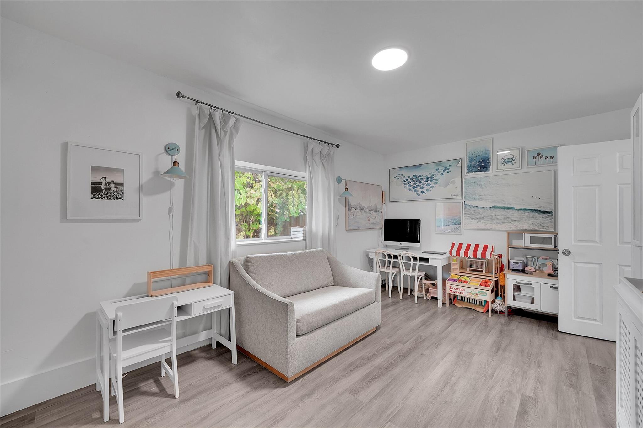 HEATHGATE - Residential