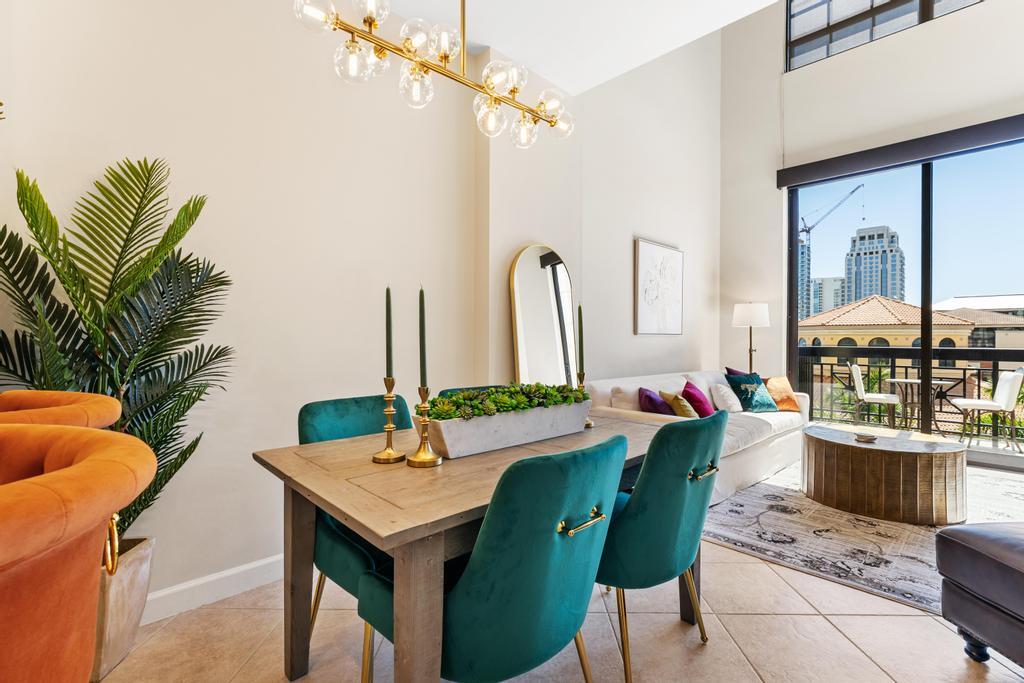 ONE CITY PLAZA CONDO - Residential Lease