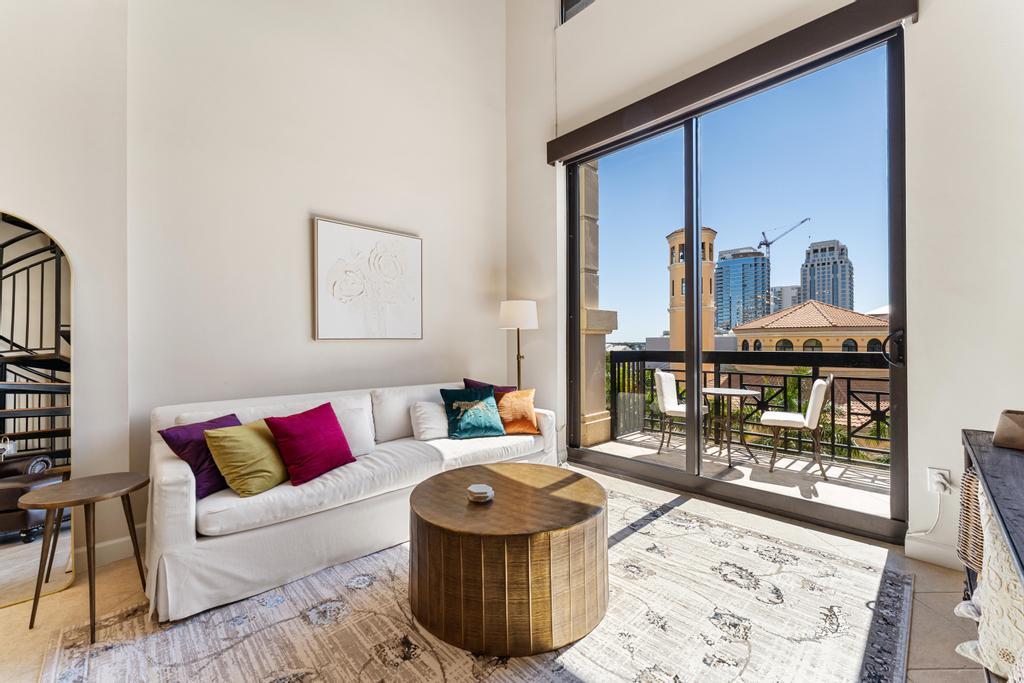 ONE CITY PLAZA CONDO - Residential Lease