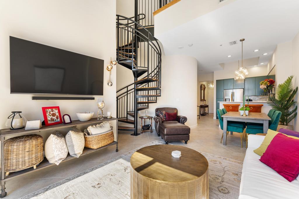 ONE CITY PLAZA CONDO - Residential Lease