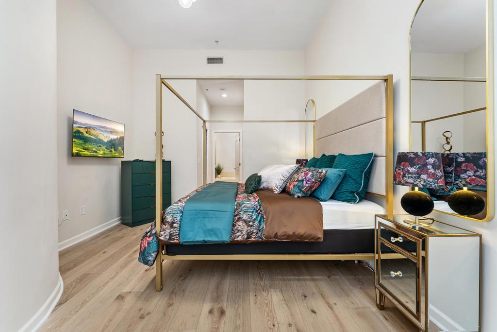 ONE CITY PLAZA CONDO - Residential Lease