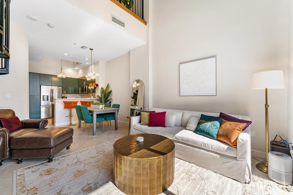 ONE CITY PLAZA CONDO - Residential Lease