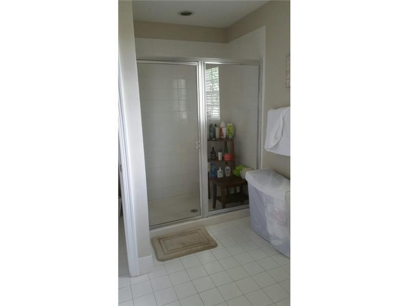 WILLOW GROVE - Residential Lease