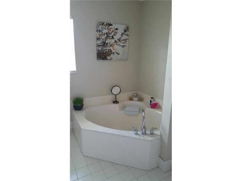 WILLOW GROVE - Residential Lease