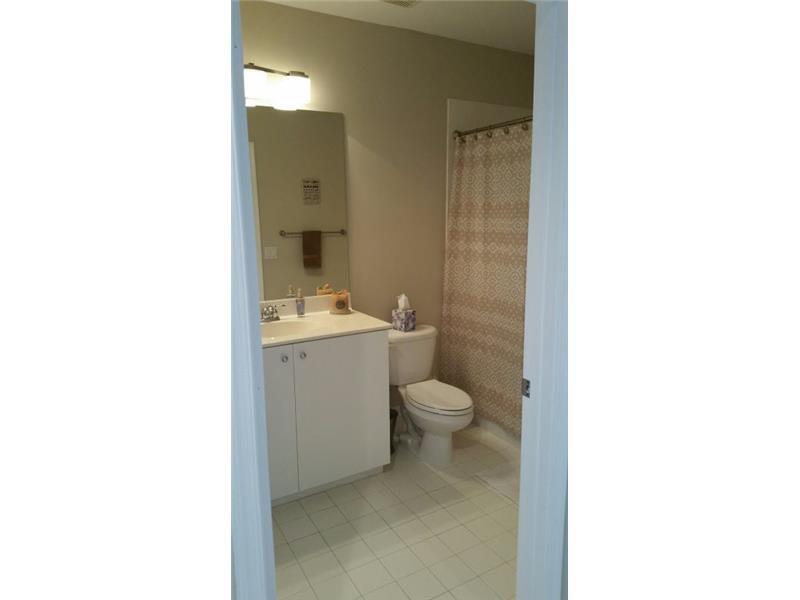 WILLOW GROVE - Residential Lease