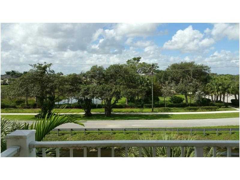 WILLOW GROVE - Residential Lease