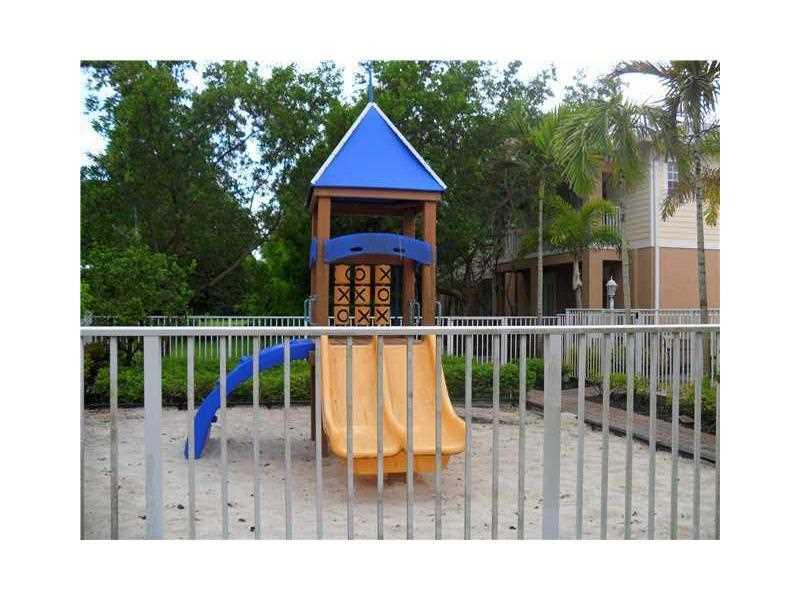 WILLOW GROVE - Residential Lease