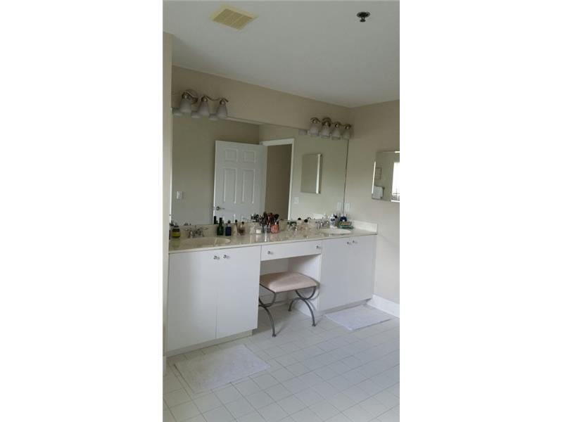 WILLOW GROVE - Residential Lease