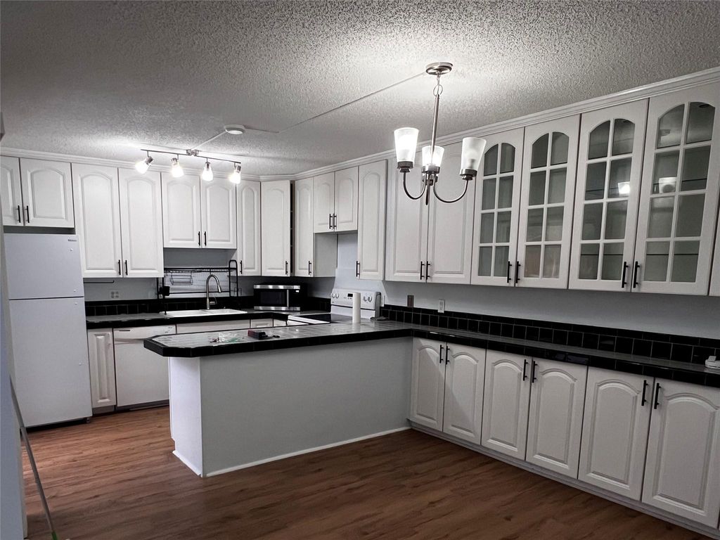 Photo of 3425 San Bernadino Drive #D, Delray Beach, FL 33445 (MLS # F10427450)