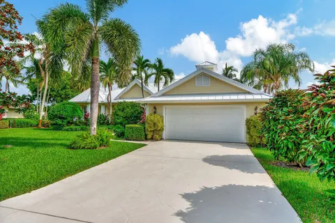 7937 SE Osprey Street, Hobe Sound, FL 33455 - MLS#: R11013135