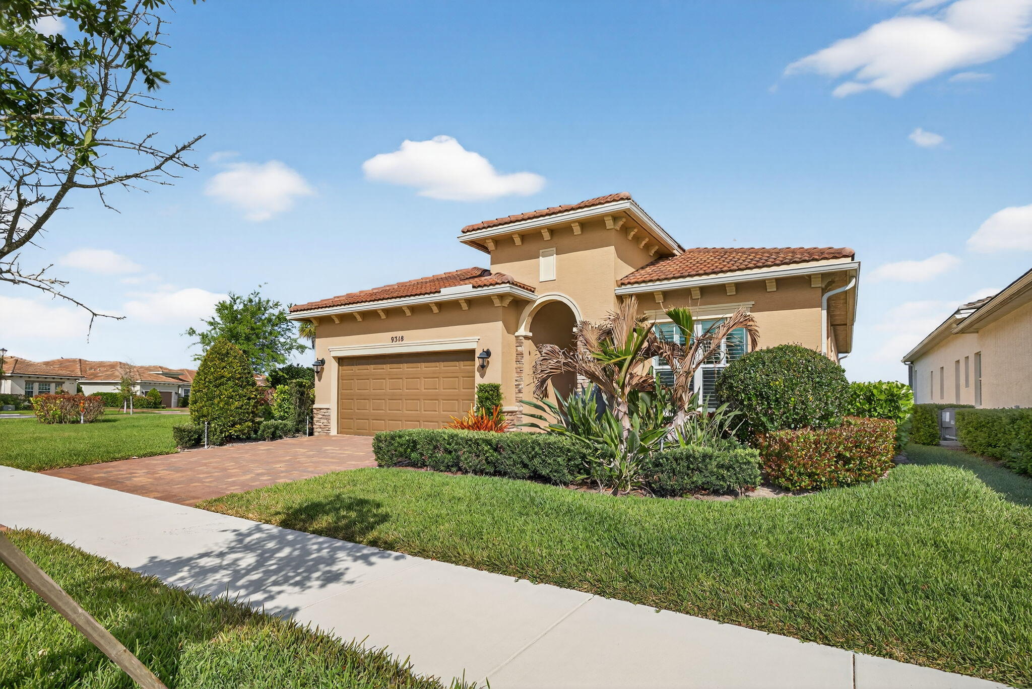 CRESSWIND AT VERANO - Residential