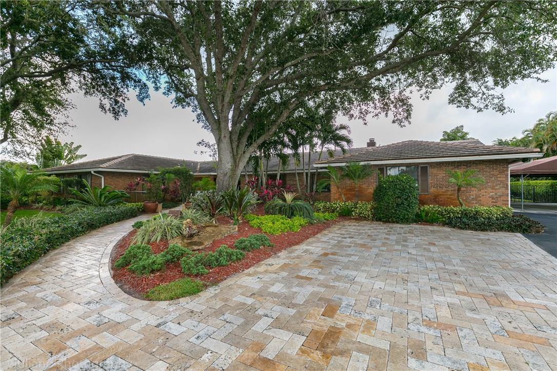 Majestic Groves - Residential