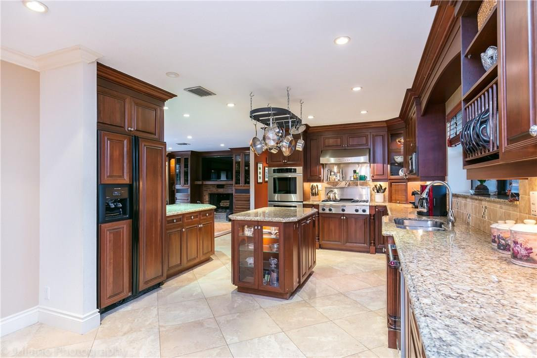 Majestic Groves - Residential