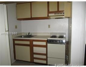 Sun Pointe Spgs Condo - Residential Lease