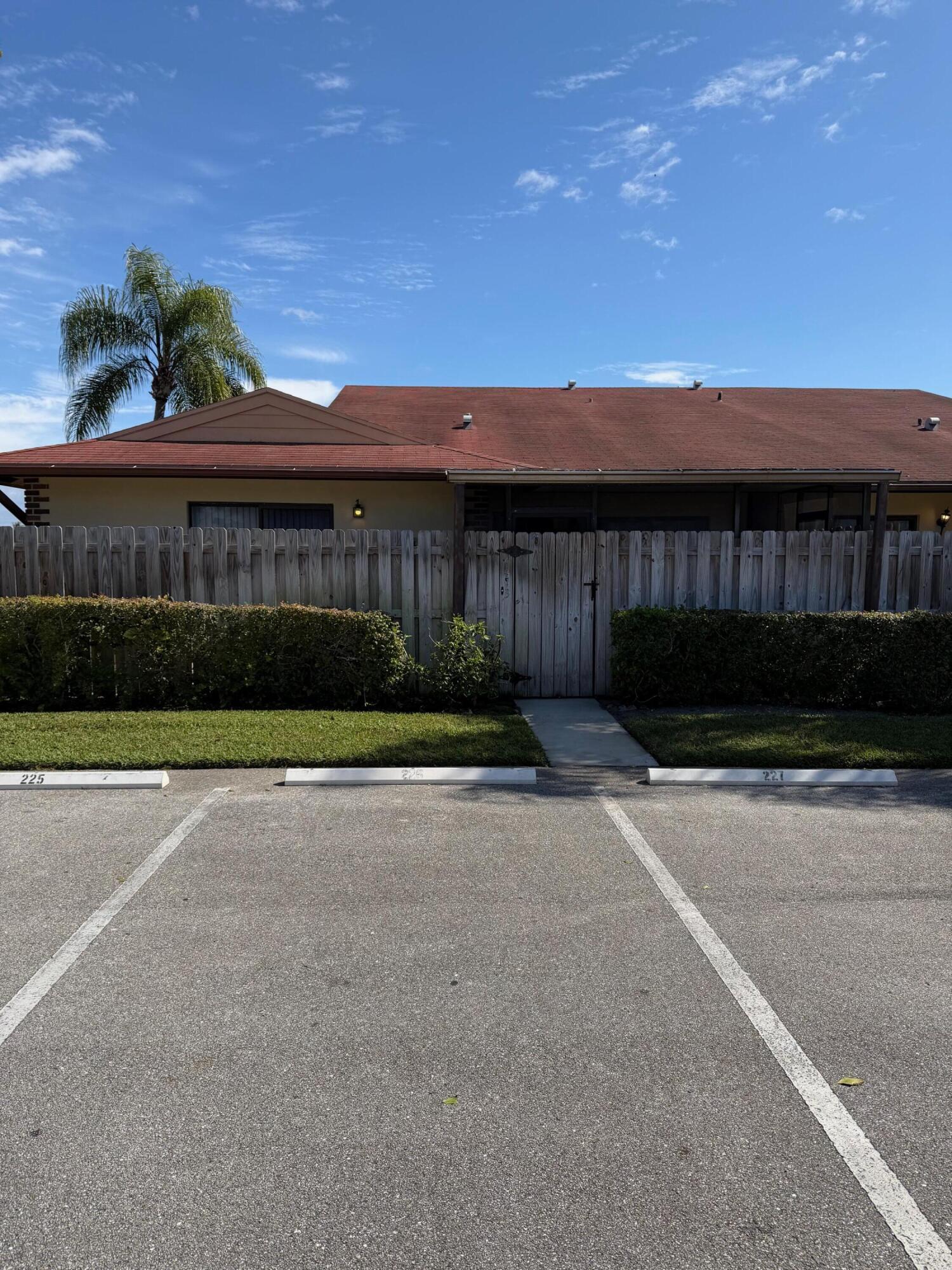 4413 Woodstock Drive A