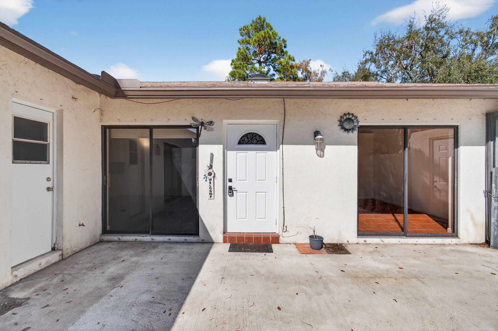 SUGAR POND MANOR OF WELLI - Residential