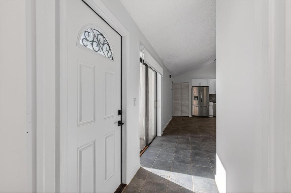 SUGAR POND MANOR OF WELLINGTON - Residential