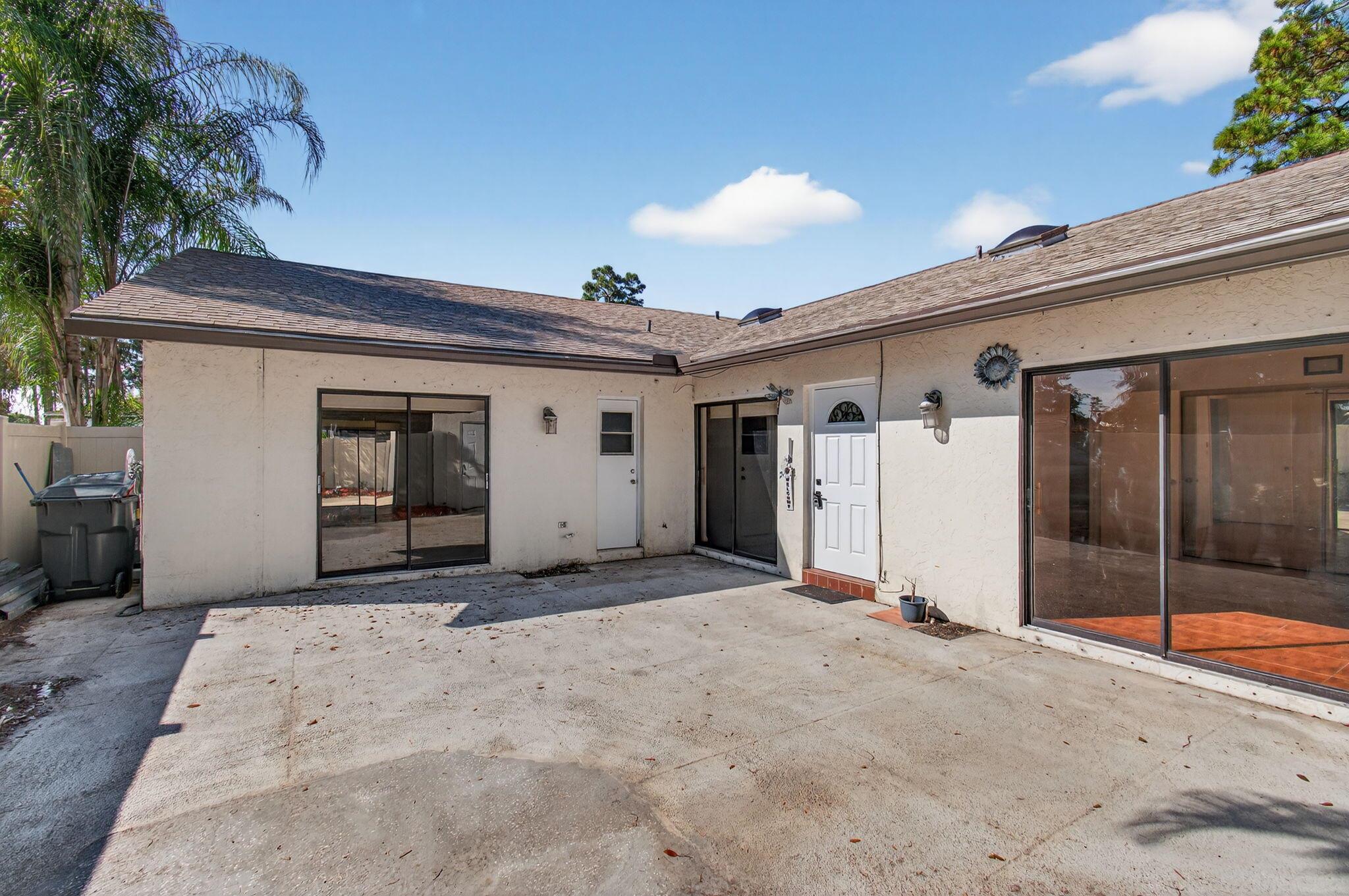 1350 Periwinkle Place