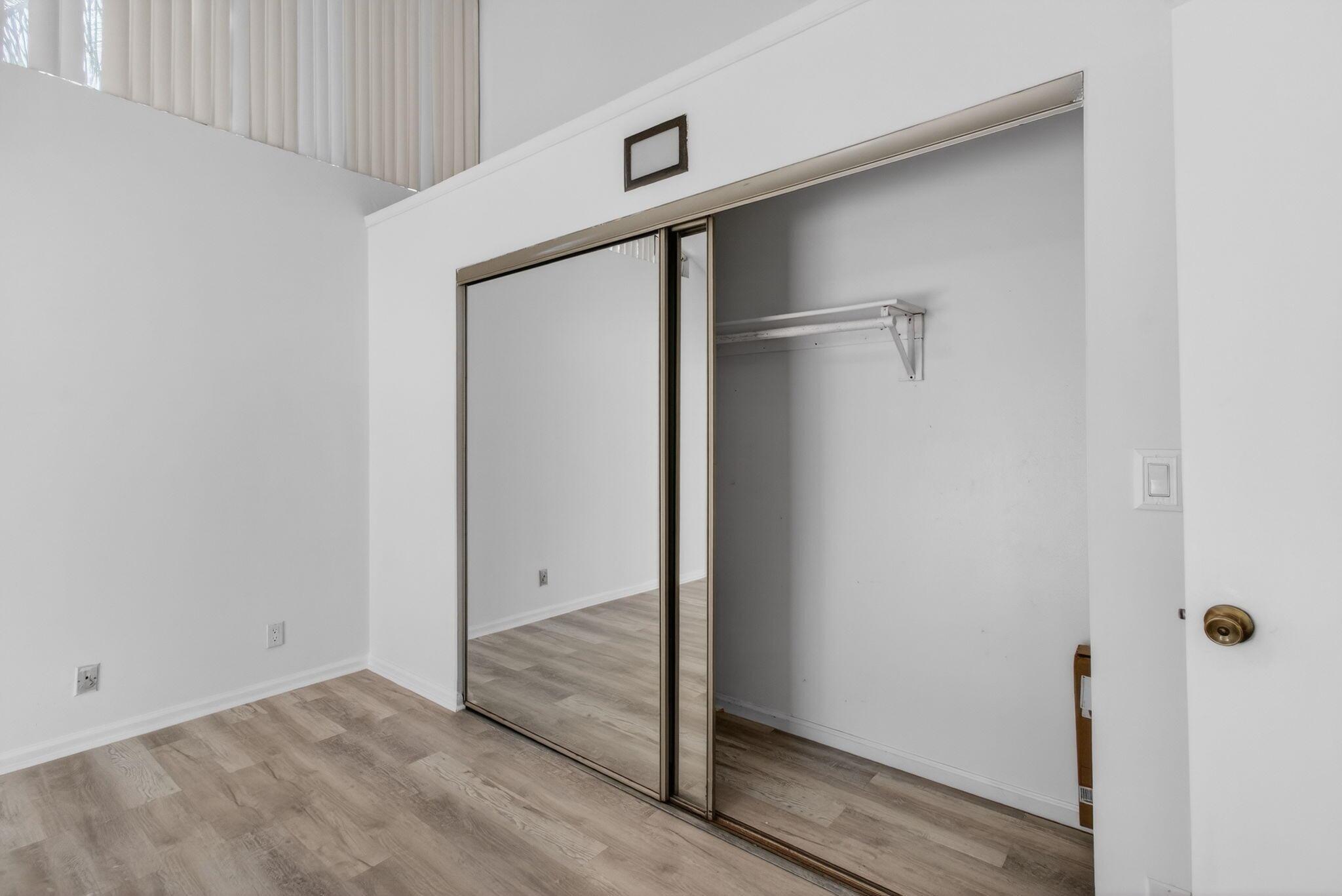 SUGAR POND MANOR OF WELLI - Residential