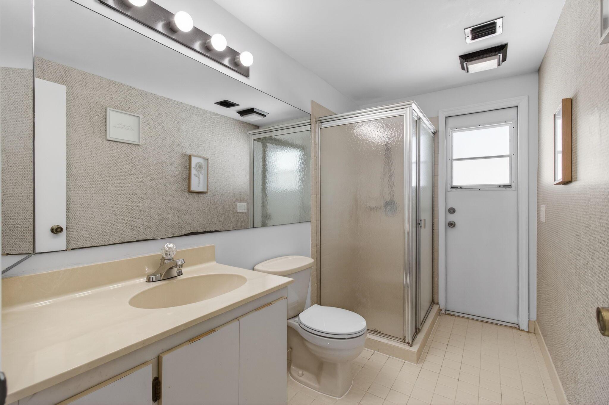 SUGAR POND MANOR OF WELLI - Residential